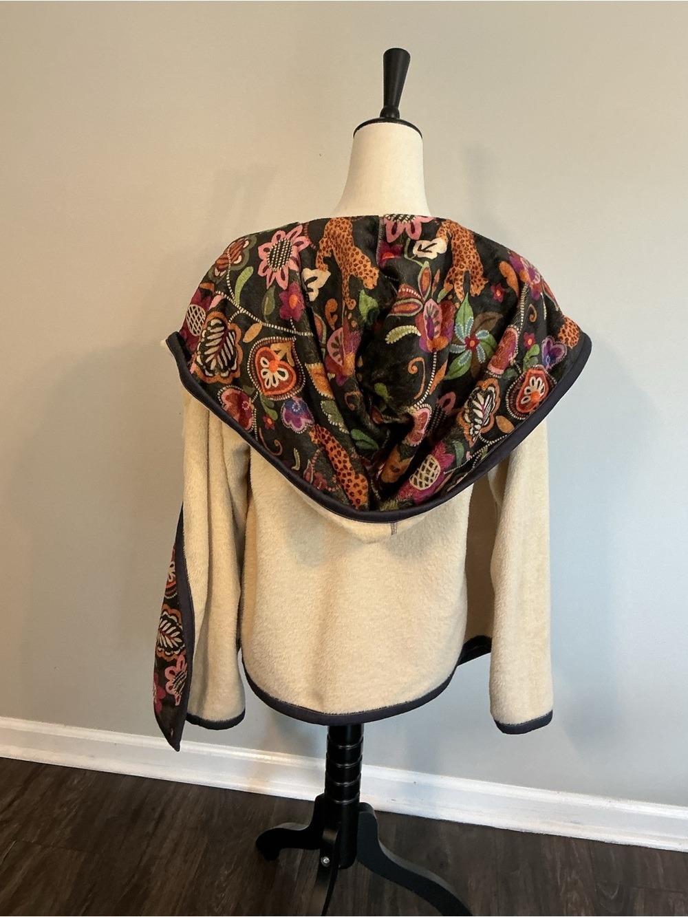 Johnny Was Joan Reversible Super Soft Sherpa Hooded Jacket - Picture 10 of 16